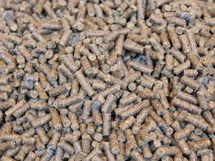 Pellets made by feed pellet machine